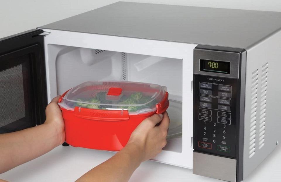 Microwavable steamer