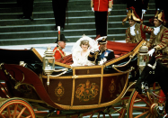 <p>Après la cérémonie, direction le palais de Buckingham dans le landau royal.</p><br>