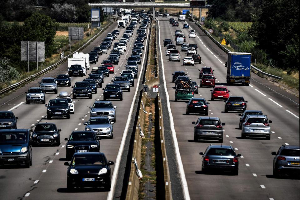 Voitures sur l'autoroute en France (illustration) - AFP