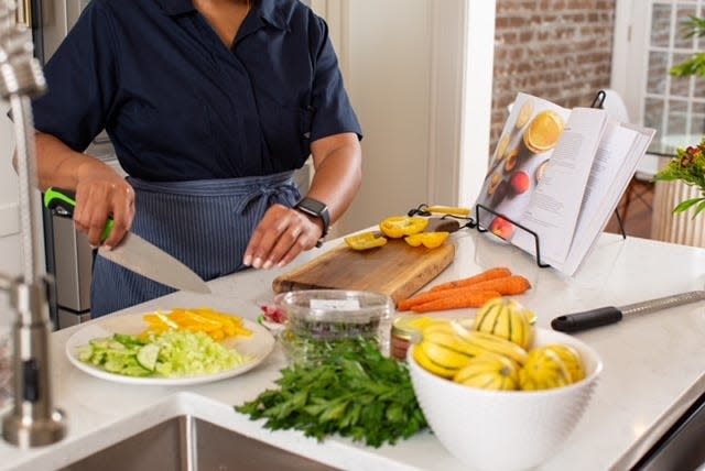 Evonne Phillips is a private chef and certified nutritionist in Savannah.