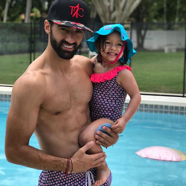 Toni Costa confiesa que anda enloquecido de amor por su hija/ Toni Costa/ Instagram