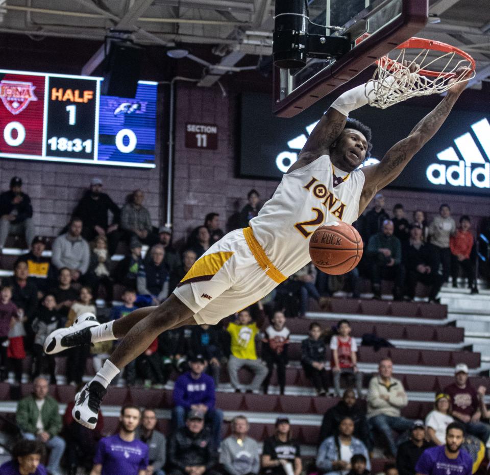 Greg Gordon of Iona got the scoring started with a dunk in the first quarter of a MAAC conference basketball game against Niagara at Iona University in New Rochelle Jan. 7, 2024. Niagara defeated Iona 75-73 with a last second three point basket.