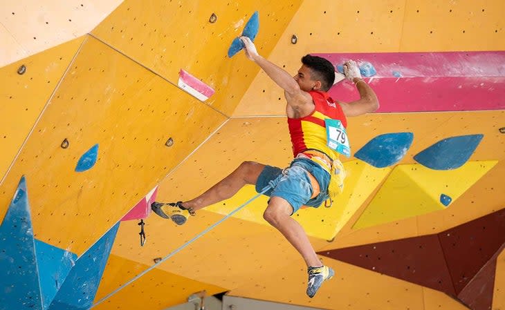 <span class="article__caption">Gines Lopez, gold medalist in Tokyo, has many eyes on him. </span>(Photo: Eddie Fowke/IFSC)