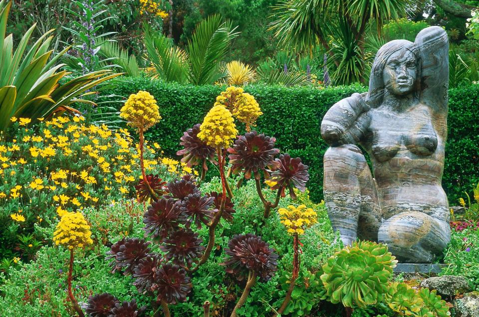 Tresco Abbey Gardens and Other Beautiful English Gardens