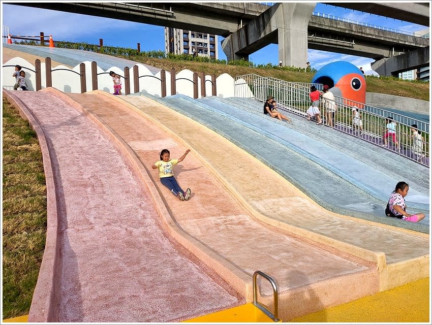 新北大都會公園「熊猴森樂園」