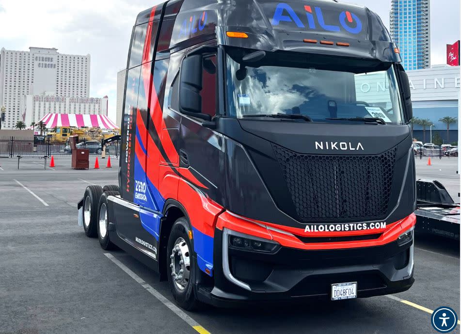 Nikola recently announced a 100-unit order of its Tre fuel cell electric vehicle by Ailo Logistics. (Photo: Nikola)