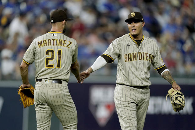 Myers homers, Darvish finds groove as Padres top Royals 4-3