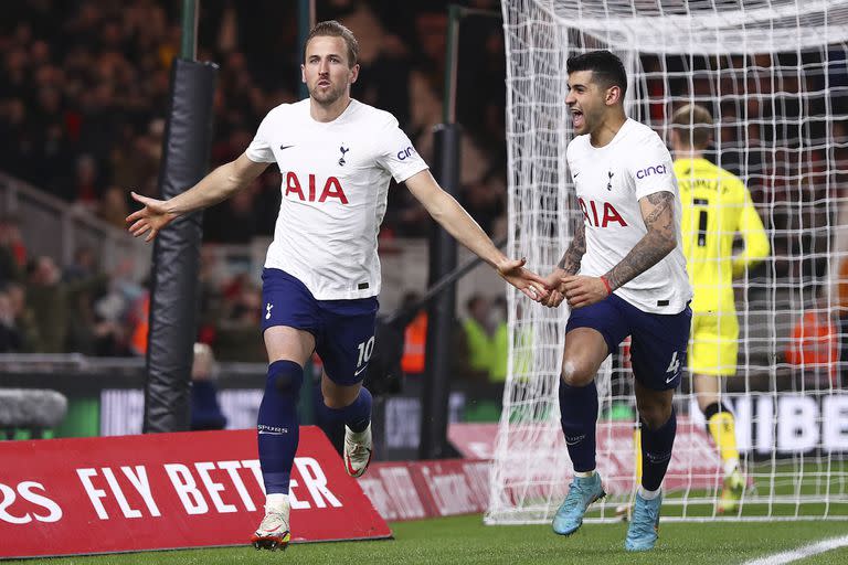 “Es fantástico”, describió el goleador Harry Kane al referirse a su compañero el "Cuti" Romero