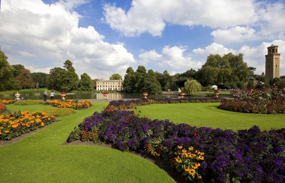 5) Kew Gardens, Richmond, England