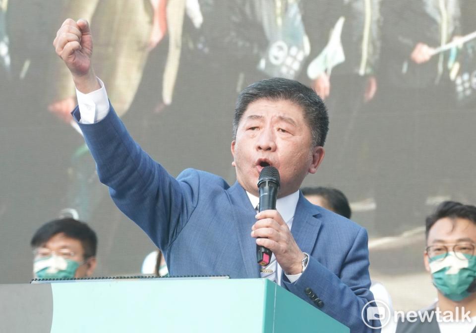 民進黨提名台北市長參選人陳時中在競選總部成立大會上，向支持者發表演說。   圖：張良一/攝