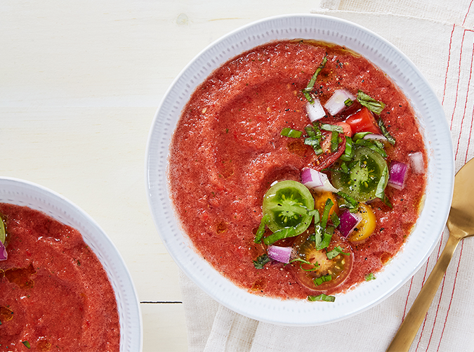 15-Minute Gazpacho with Cucumber, Red Pepper and Basil