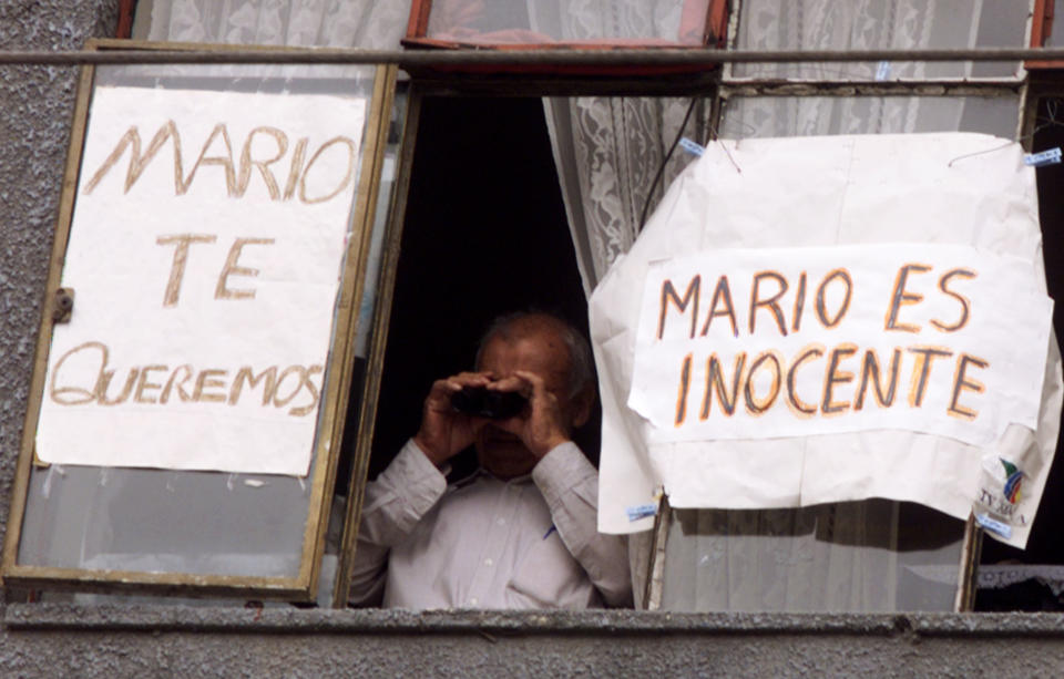 Pedidos para la libertad de Bezares. (Reuters)