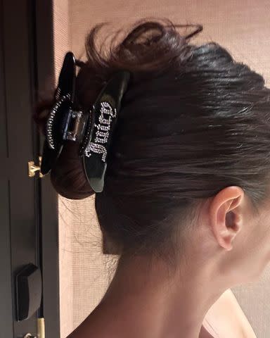 7 Claw Clip Hairstyles for an Easy Updo - Yahoo Sports
