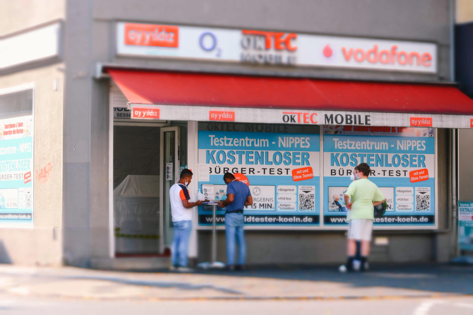 Testzentrum in Köln (Bild: Ying Tang/NurPhoto via Getty Images)