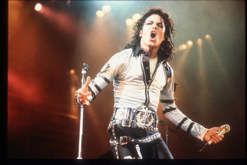 Michael Jackson in concert in 1998