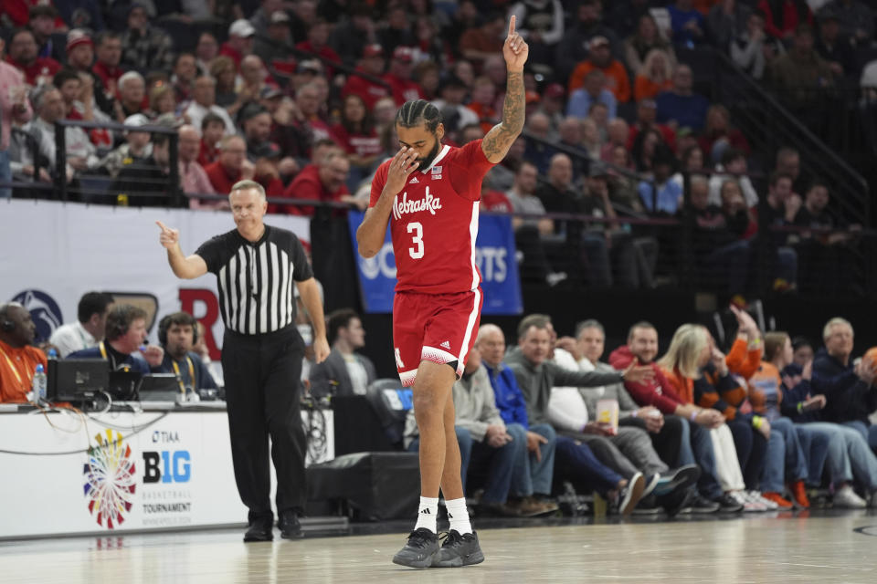 Nebraska guard Brice Williams (3) reacts after turning the ball over during the first half of an NCAA college basketball game against Illinois in the semifinal round of the Big Ten Conference tournament, Saturday, March 16, 2024, in Minneapolis. (AP Photo/Abbie Parr)