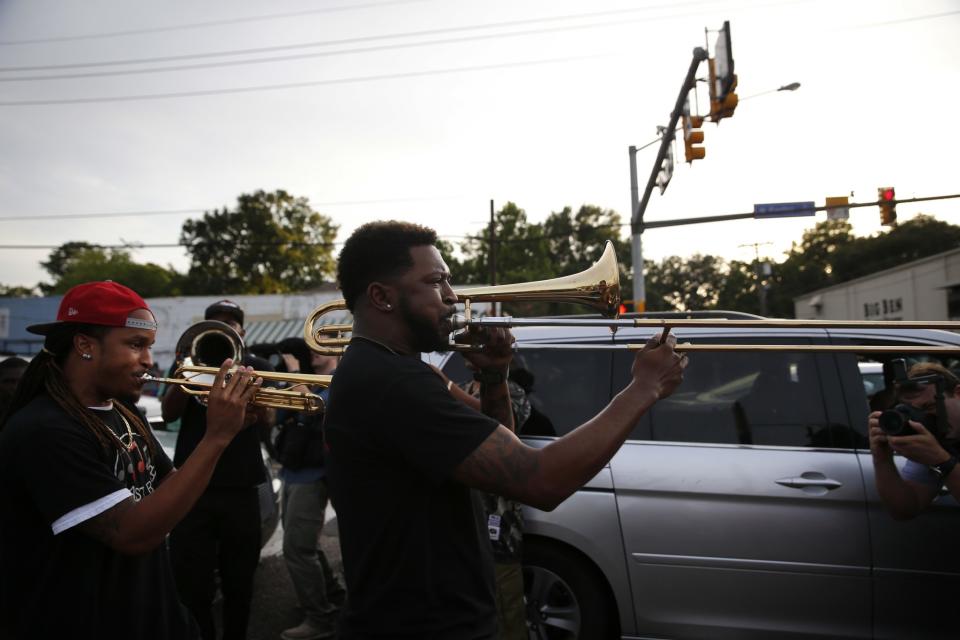 Alton Sterling killed by police in Baton Rouge, La.