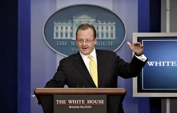 Robert Gibbs complains about Forbes article