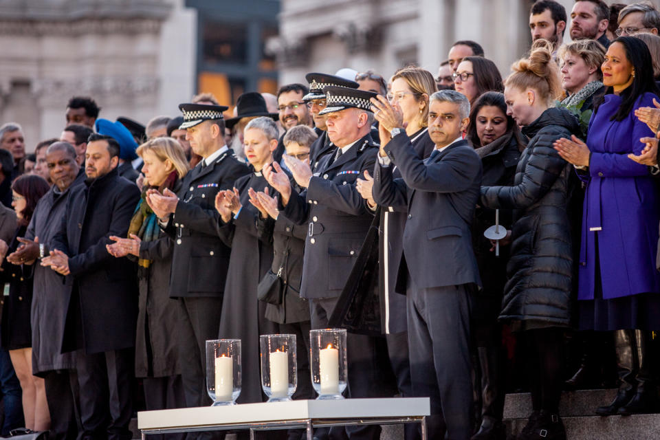 Vigilia en la Plaza de Trafalgar por las víctimas de ataque terrorista