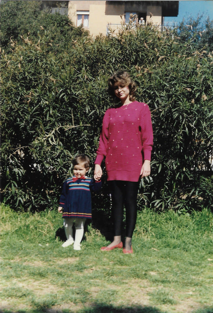 <p>Milana and her mother in Italy </p>