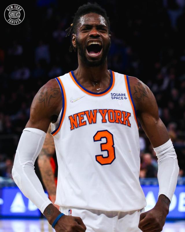 Orange & Green = Money To Me! 🤑 These Knick jerseys with some