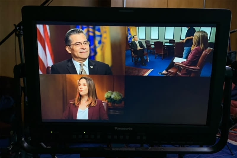 Image: Alicia Menendez interviews Biden Cabinet secretary Xavier Becerra. (MSNBC)
