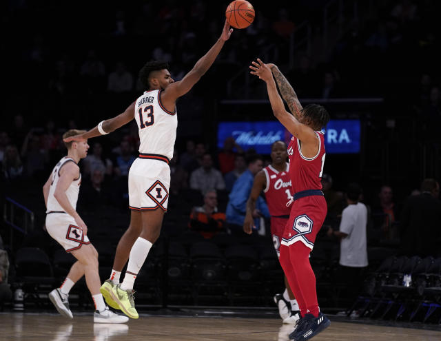 Domask and Shannon both score 33 as No. 20 Illinois beats No. 11 Florida  Atlantic 98-89 in Jimmy V