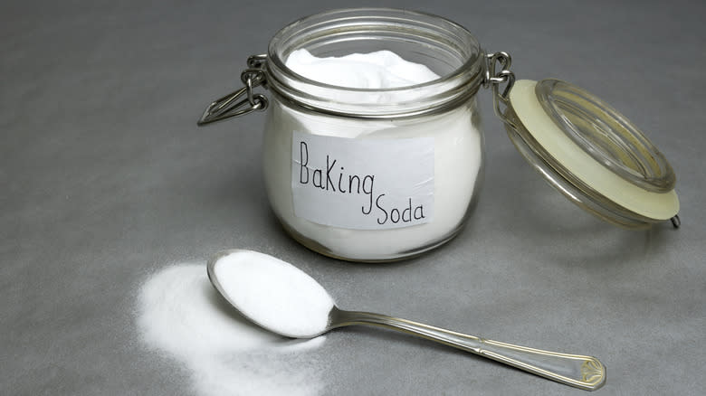 Baking soda against gray