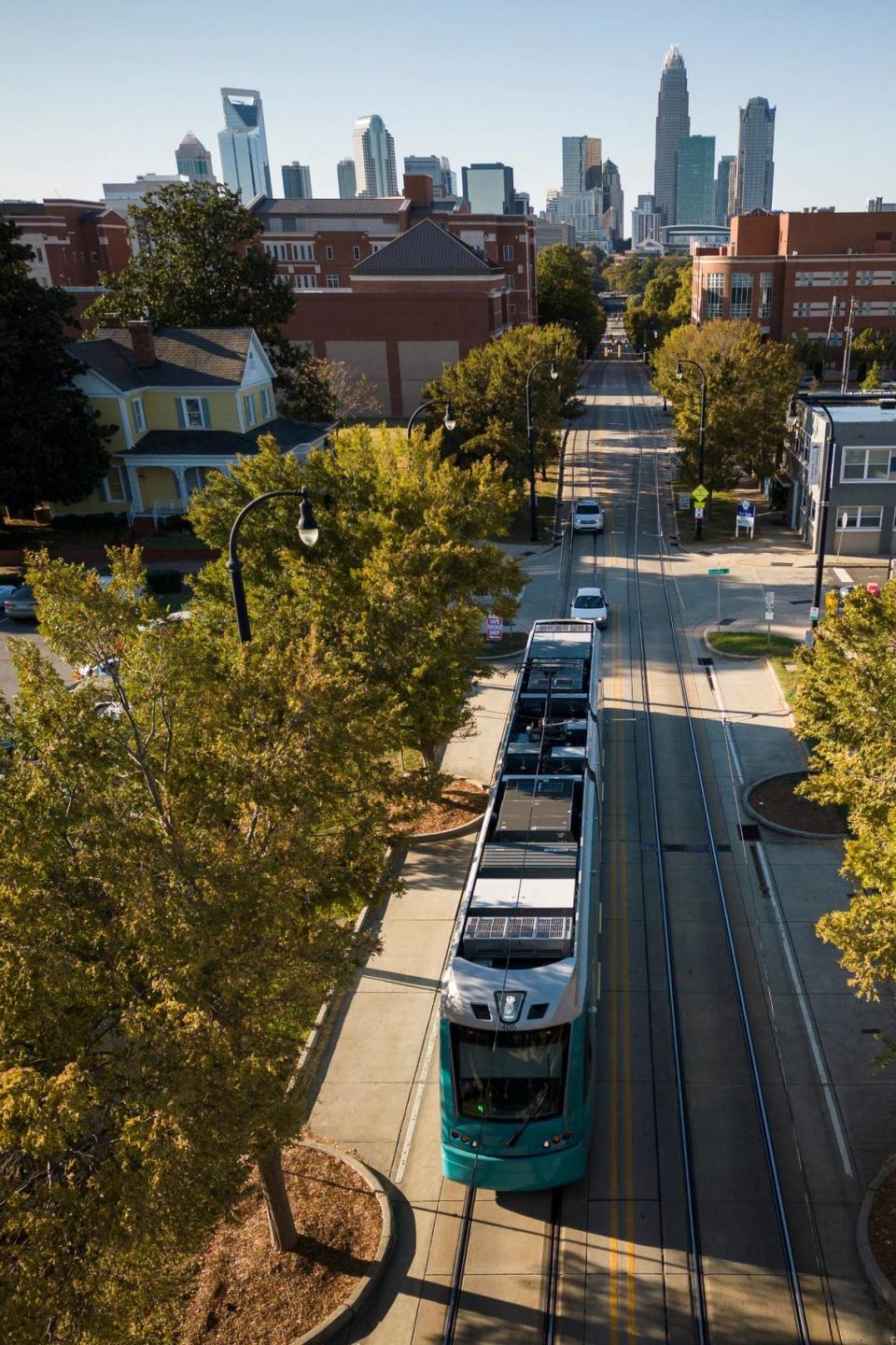 A CATS Gold Line train travels along Elizabeth Avenue in Charlotte, N.C., Wednesday, Oct. 19, 2022. Alex Slitz/alslitz@charlotteobserver.com