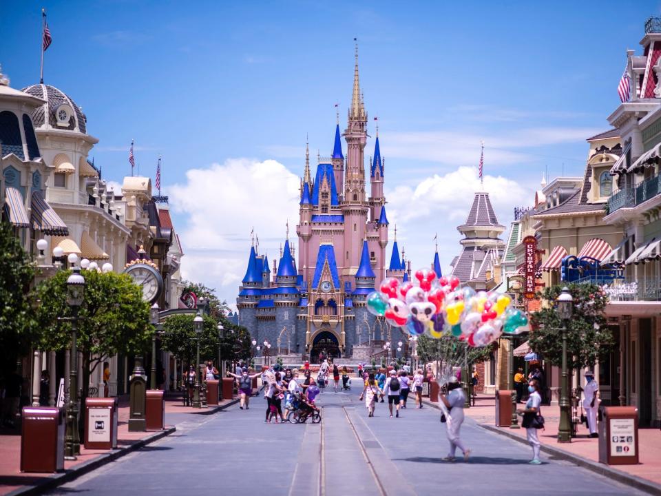 Street view of Magic Kingdom and Cinderella Castle at Disney World.