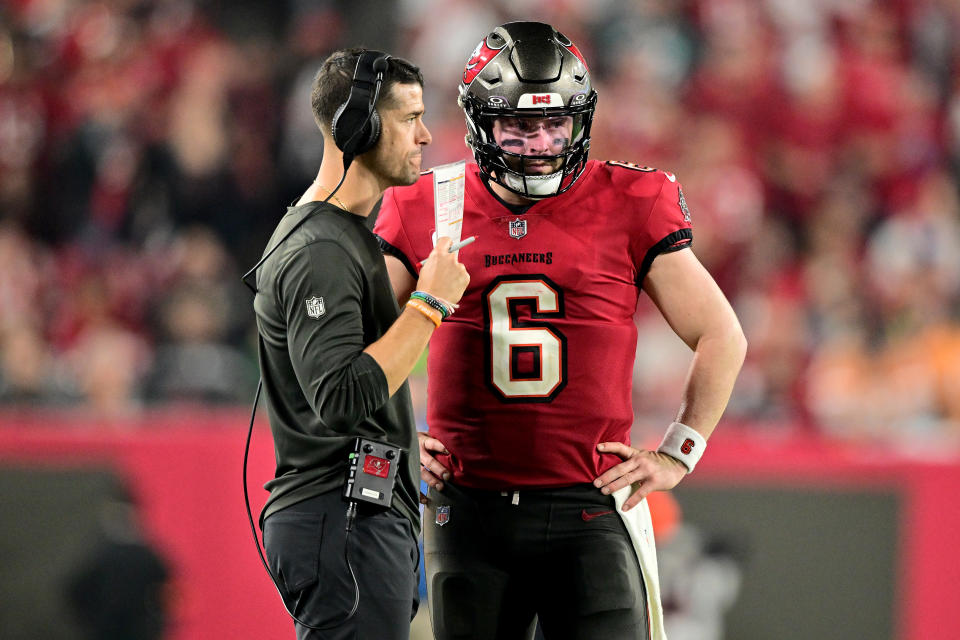 Dave Canales, nuevo entrenador en jefe de los Carolina Panthers, ayudó a Baker Mayfield a tener su mejor temporada como profesional. (Foto de Julio Aguilar/Getty Images)