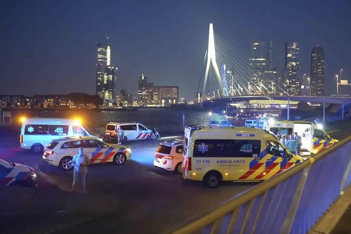 Dutch police seek witnesses to Rotterdam stabbing that left 1 dead and another seriously wounded