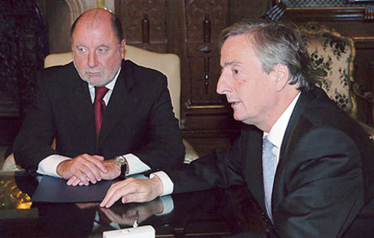 El gobernador Jorge Busti y el presidente N&#xe9;stor Kirchner analizaron el conflicto con Uruguay