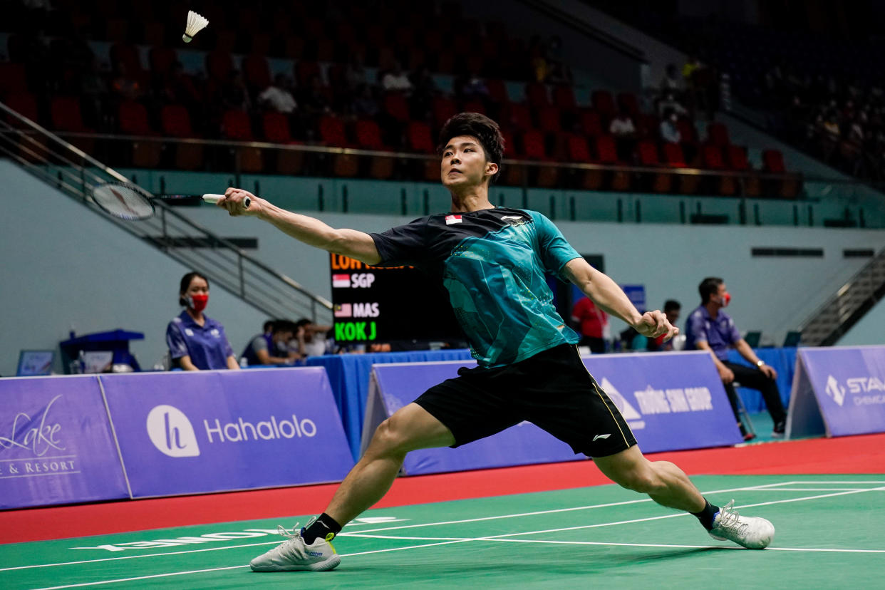 Singapore shuttler Loh Kean Yew in action in the men's singles event at the Hanoi SEA Games. (PHOTO: Sport Singapore/ Lim Weixiang)