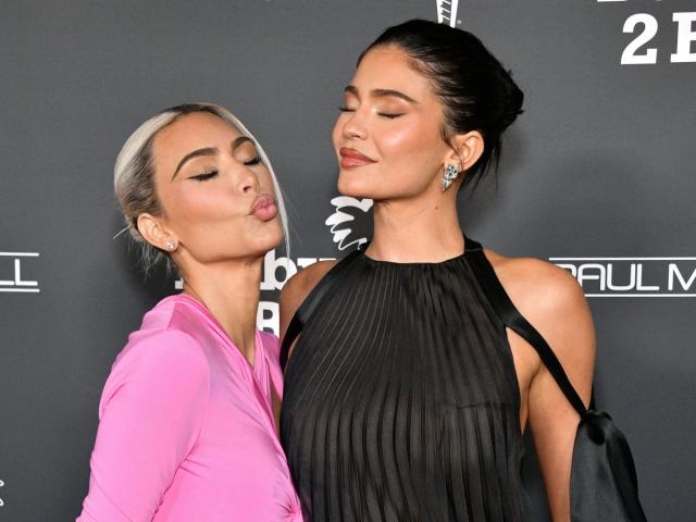 KUWTK: Kendall and Kylie Jenner Reconnect Over a Month After Fight