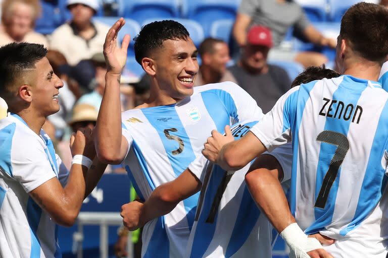 Ezequiel Fernández volverá a ser titular en la selección argentina sub 23 en el duelo vs. Ucrania, tras su excelente labor vs. Iraq