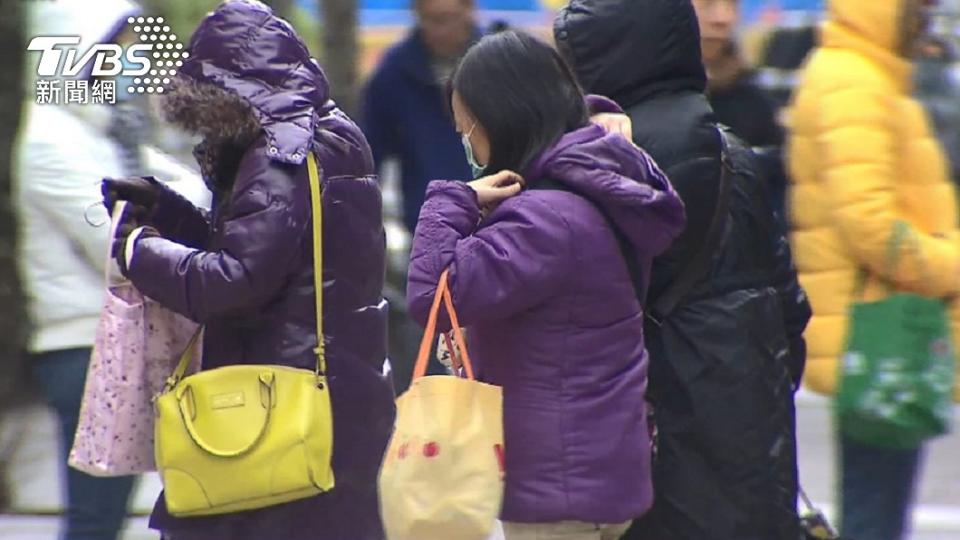 明日東北季風增強及華南雲雨區東移影響。（示意圖／TVBS資料畫面）