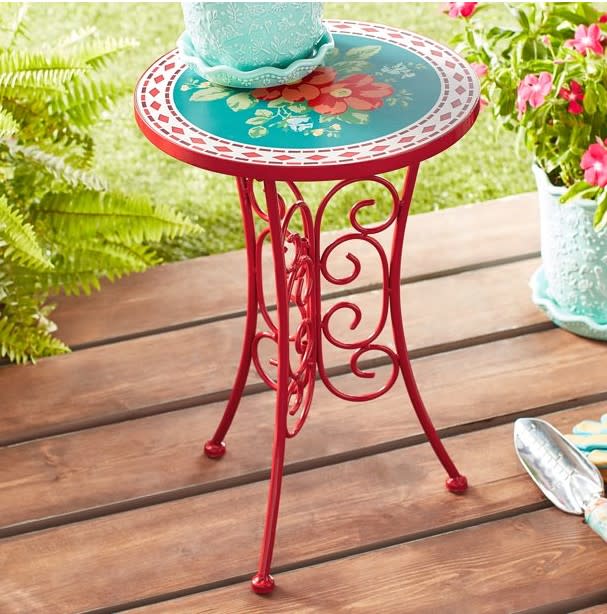 Ree Drummond Just Launched The Pioneer Woman Outdoor Collection at Walmart