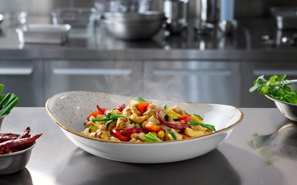 Setting sail April 2025, Norwegian Aqua will feature all-new specialty dining venue Sukhothai, NCL’s first-ever Thai restaurant, offering flavorful menu highlights such as Thai Cashew Chicken.