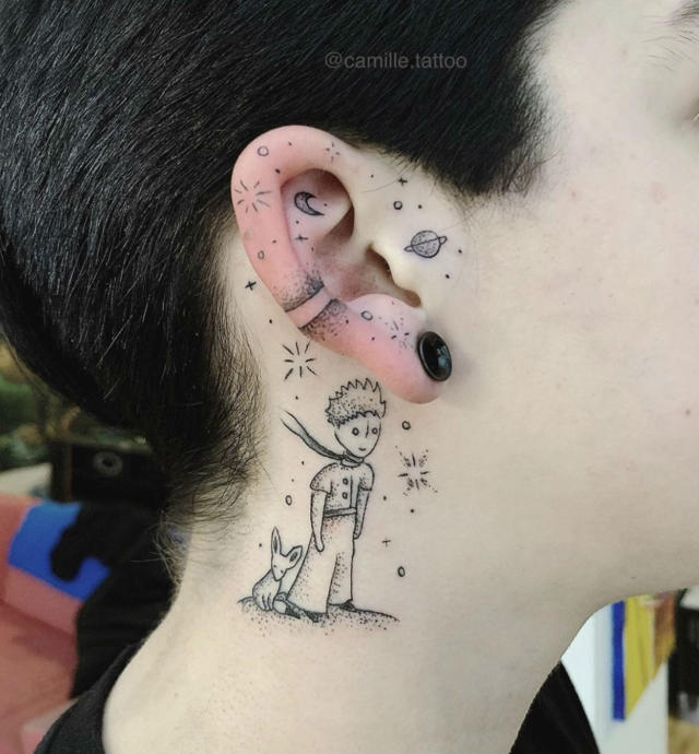 tatuajes de estrellas detras de la oreja