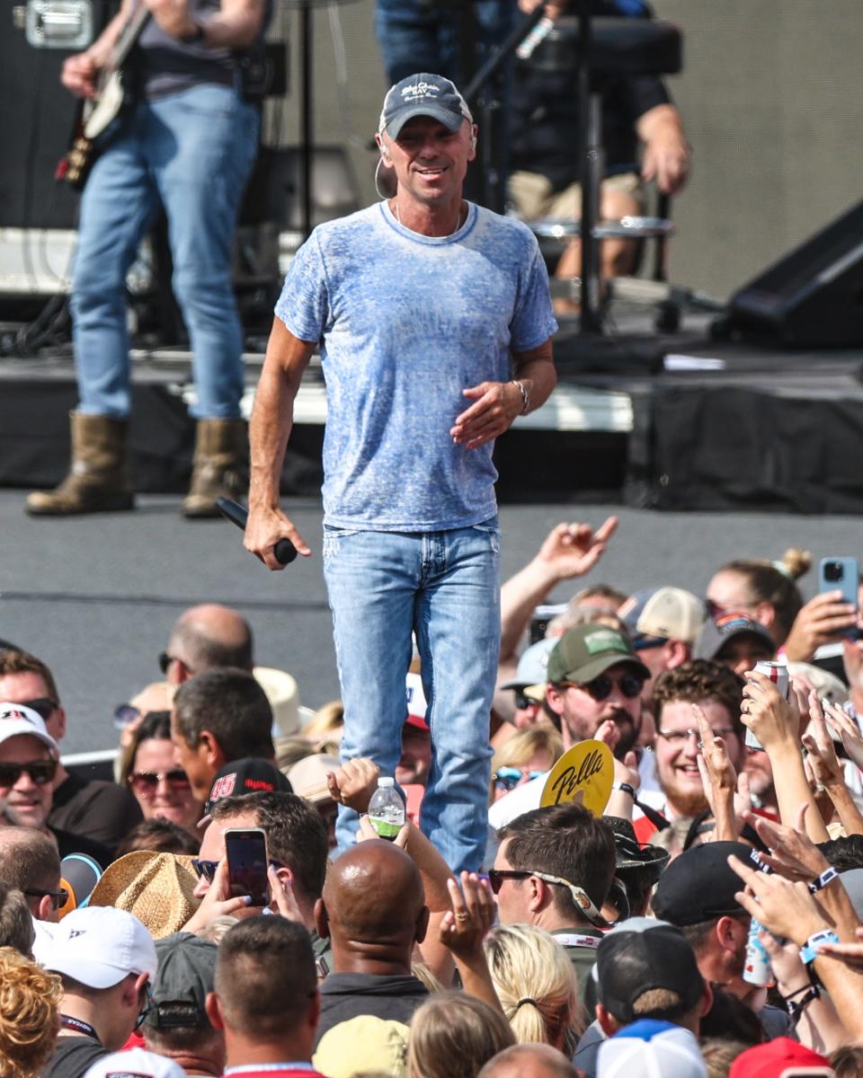 Country music icon and six-time Grammy Award nominee Kenny Chesney performs following Saturday’s Hy-Vee IndyCar race at the Iowa Speedway in Newton.