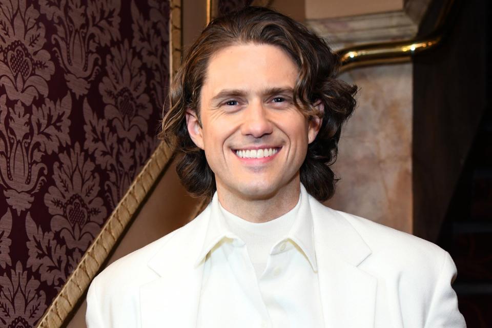 aaron tveit