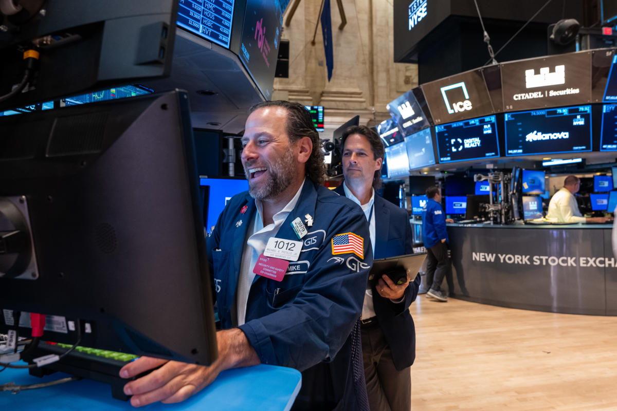 Stock market today: S&P 500, Nasdaq rally to fully recoup losses from August sell-off