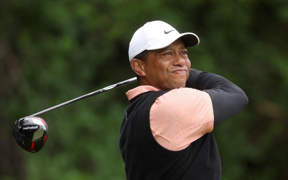  Tiger Woods of the United States plays his shot from the 12th tee during the third round of the 2022 PGA Championship at Southern Hills Country Club on May 21, 2022 in Tulsa, Oklahoma - Christian Petersen/Getty Image