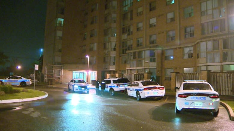 Homicide detectives investigate after woman, 50, found dead in Mississauga