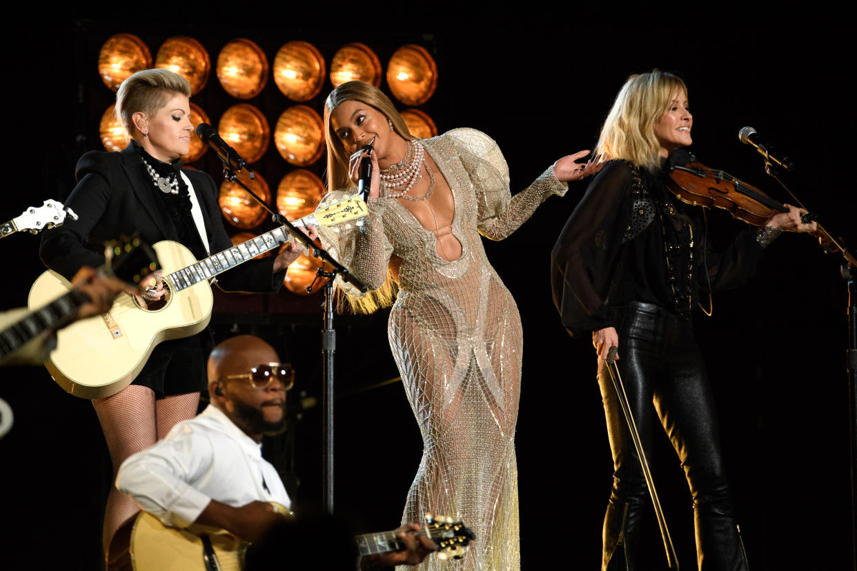 Beyoncé performing with the Dixie Chicks at the 50th Annual CMA Awards on Nov. 2, 2016. 