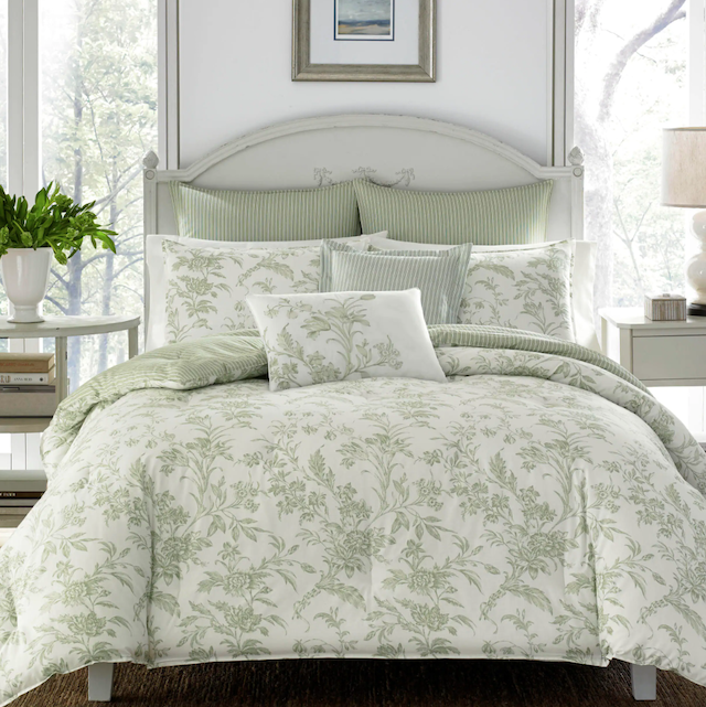 Laura Ashley Natalie 7-Piece Green Floral Cotton Full/Queen Comforter Set