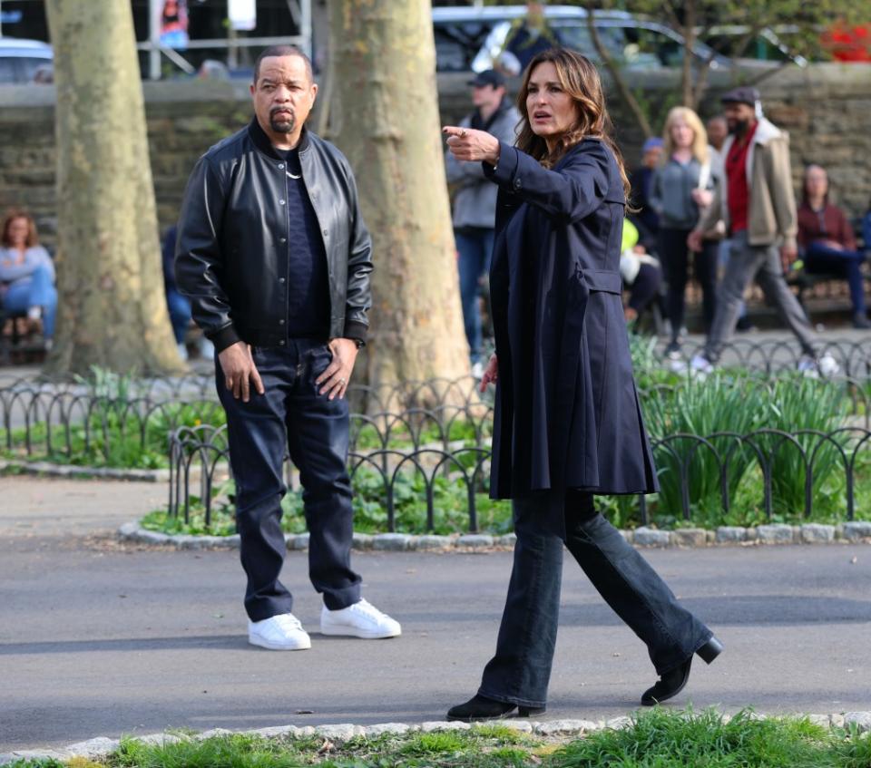 Witnesses told People that the little girl was completely oblivious to the film crew and “SVU” vet Ice-T. Jose Perez/Bauer-Griffin/GC Images