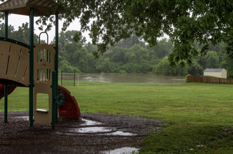 Hazelwood School District announced on Tuesday that Jana Elementary School will be closed after radioactive material was found (Courtesy of JustMomsSTL)