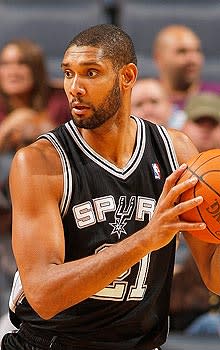 Tim Duncan passed David Robinson as the Spurs' career NBA scoring leader